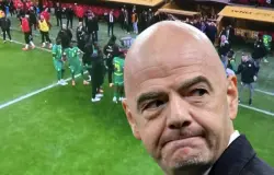 إنفانتينو يُدين تصرفات لاعبي السنغال ويطالب باتخاذ إجراءات تأديبية